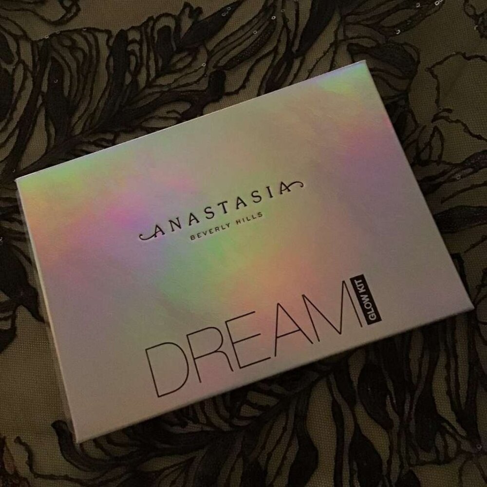 Anastasia Beverly Hills DREAM Glow Kit